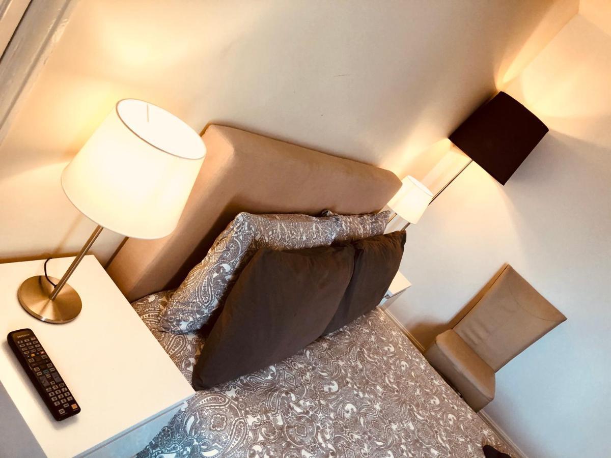 شقة Ac Lounge 125 روتشفورد المظهر الخارجي الصورة