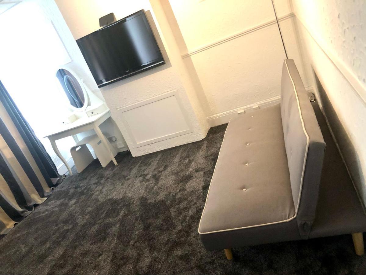 شقة Ac Lounge 125 روتشفورد المظهر الخارجي الصورة